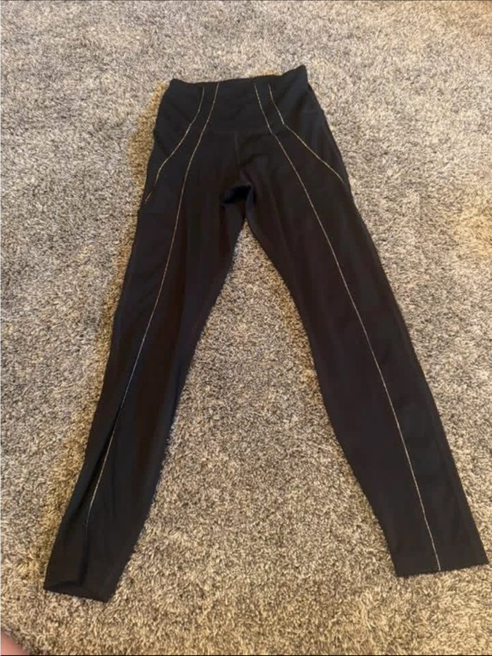 Nike Black High-Waist Leggings with Contrast Stitching
